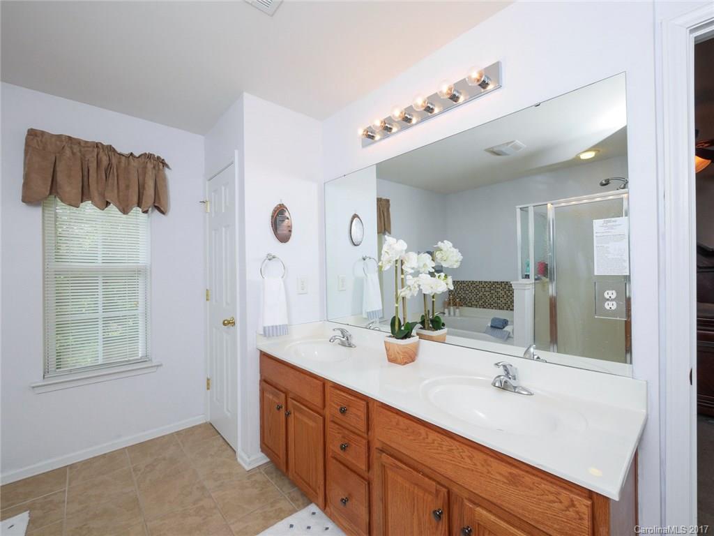 Old Stone Crossing - Residential