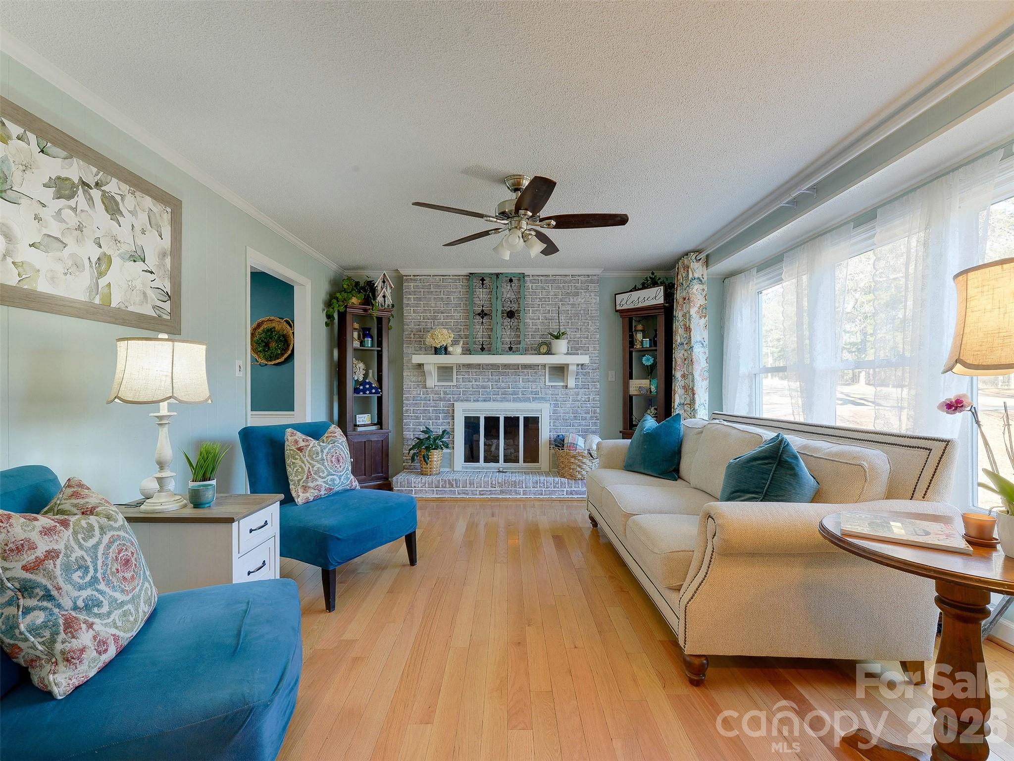 3021 University Drive