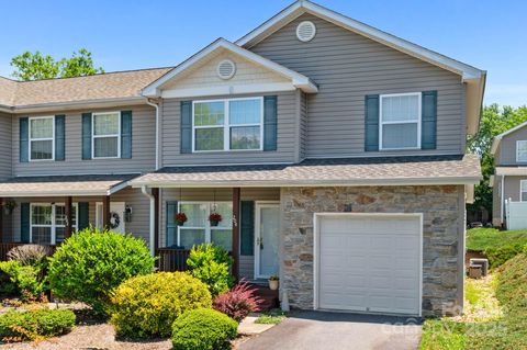 204 Pembrook Road Swannanoa NC 28778