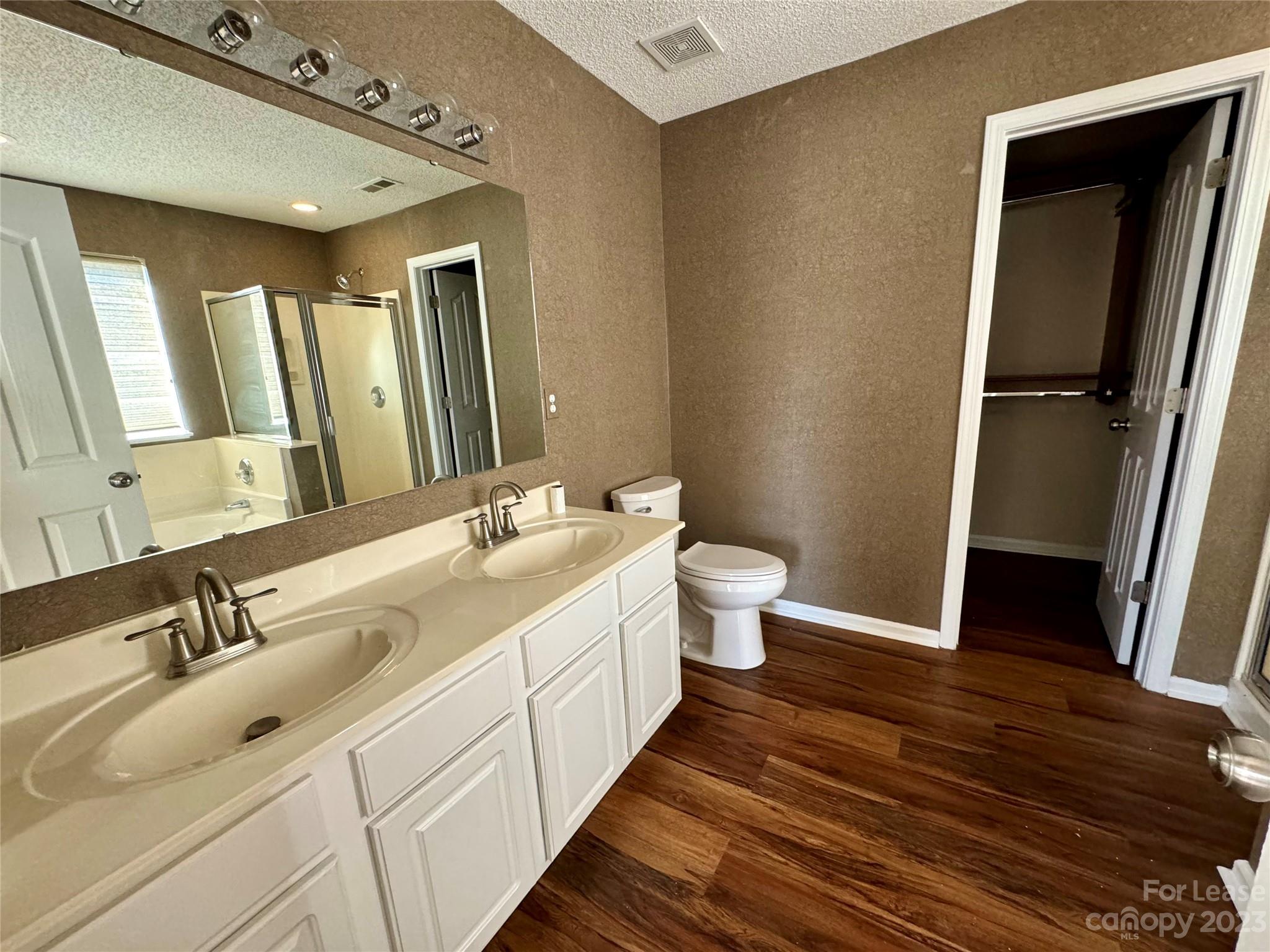 Steelecroft Place - Residential Lease