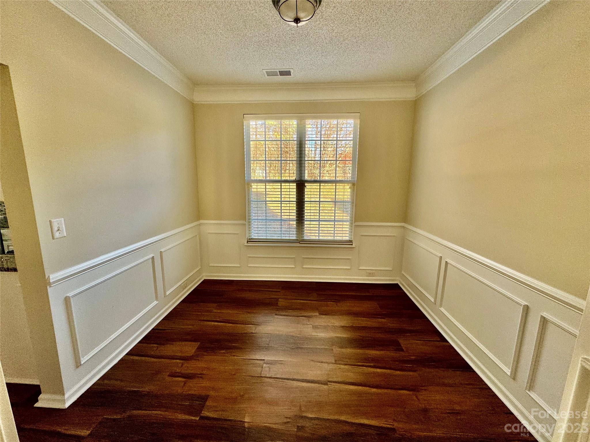 Steelecroft Place - Residential Lease