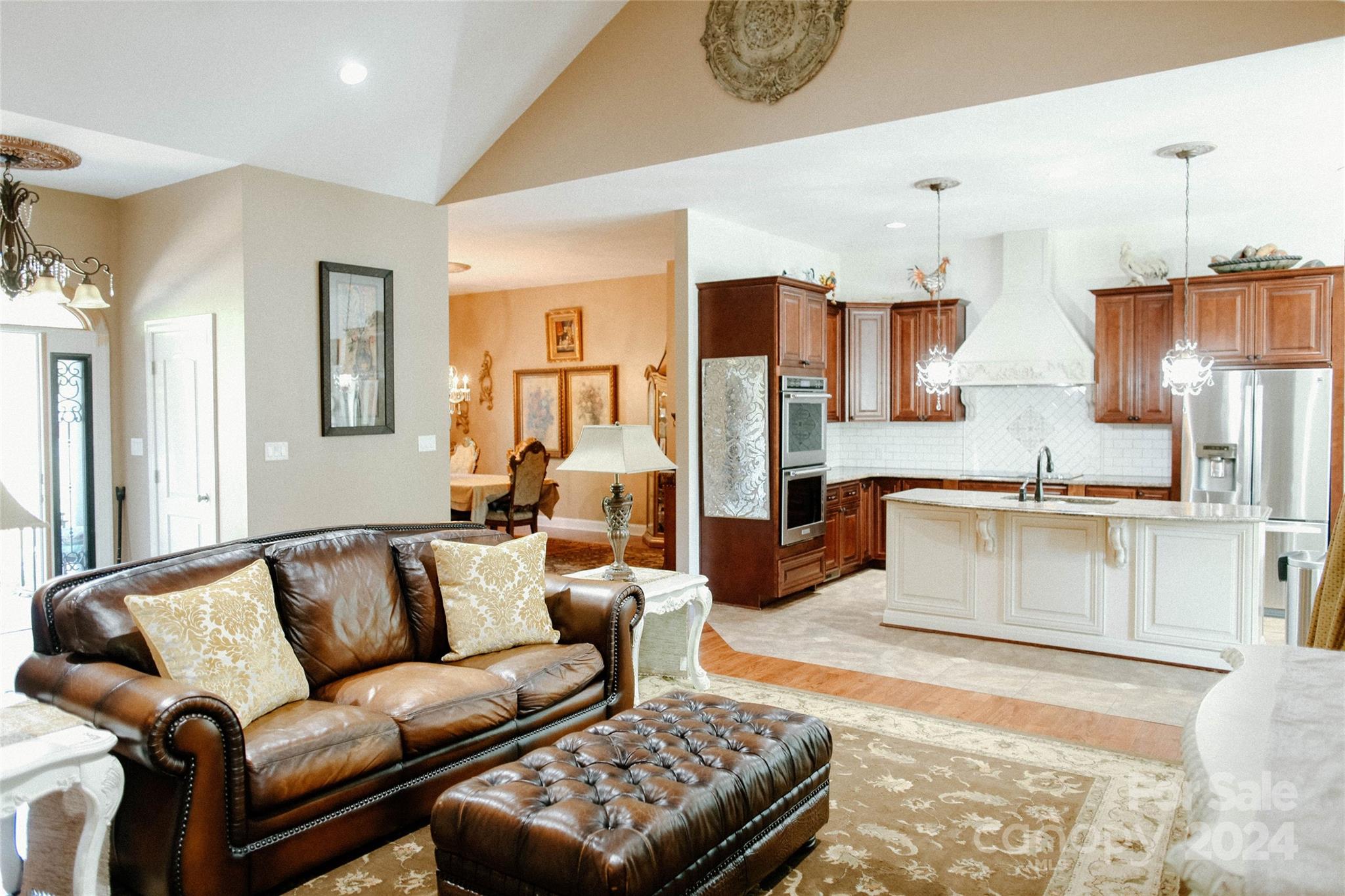 4642 King Crowder Drive