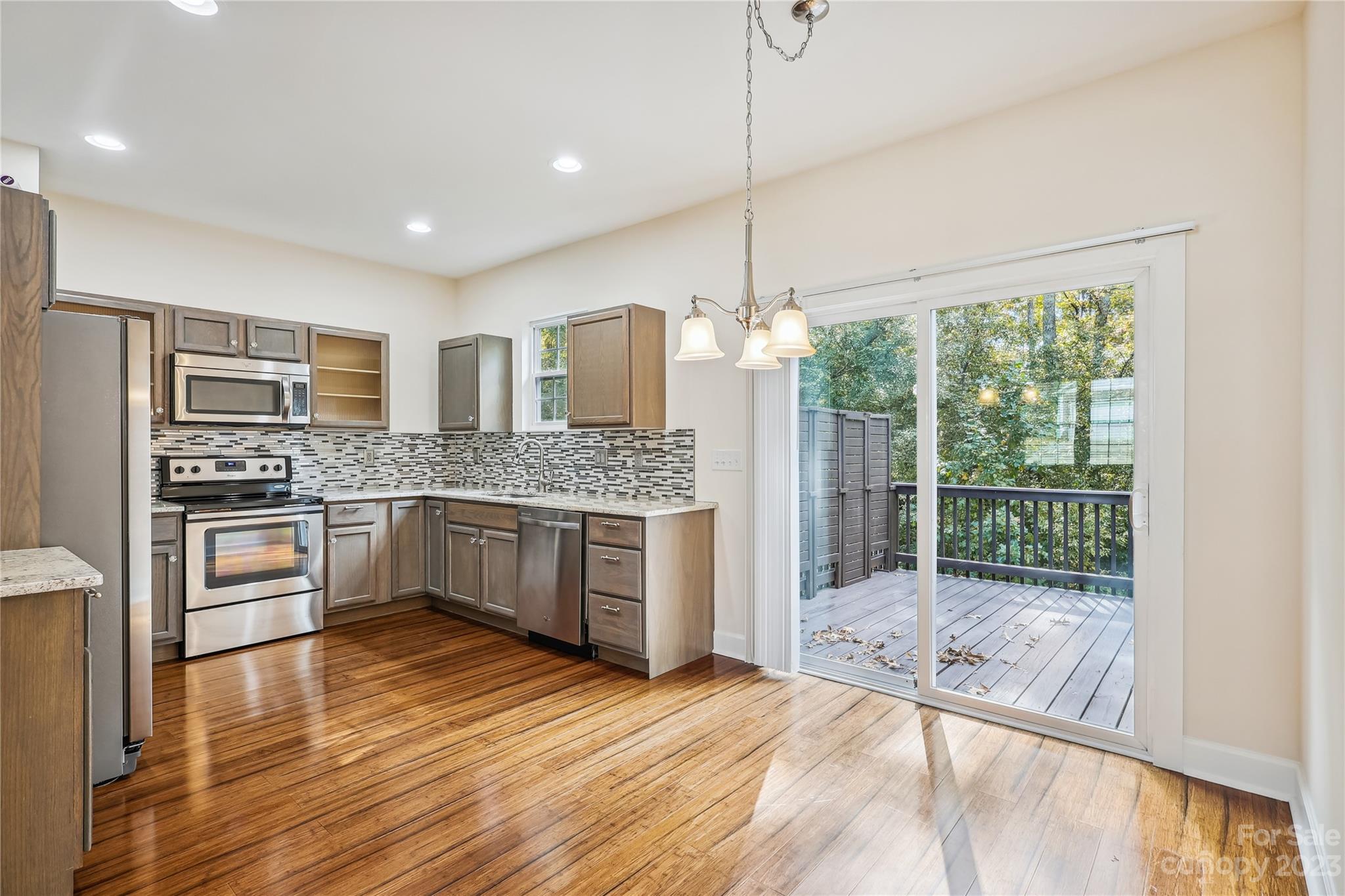 Avery Lake - Residential