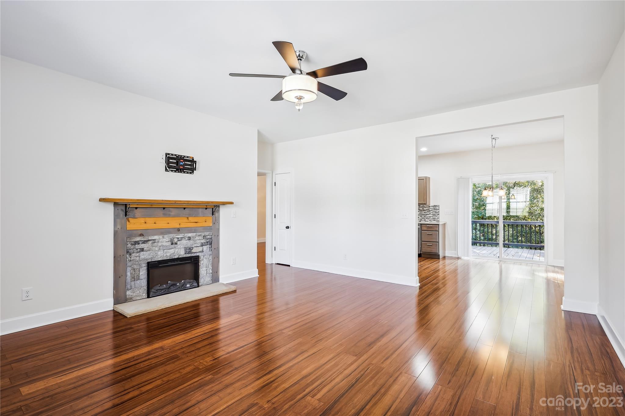 Avery Lake - Residential