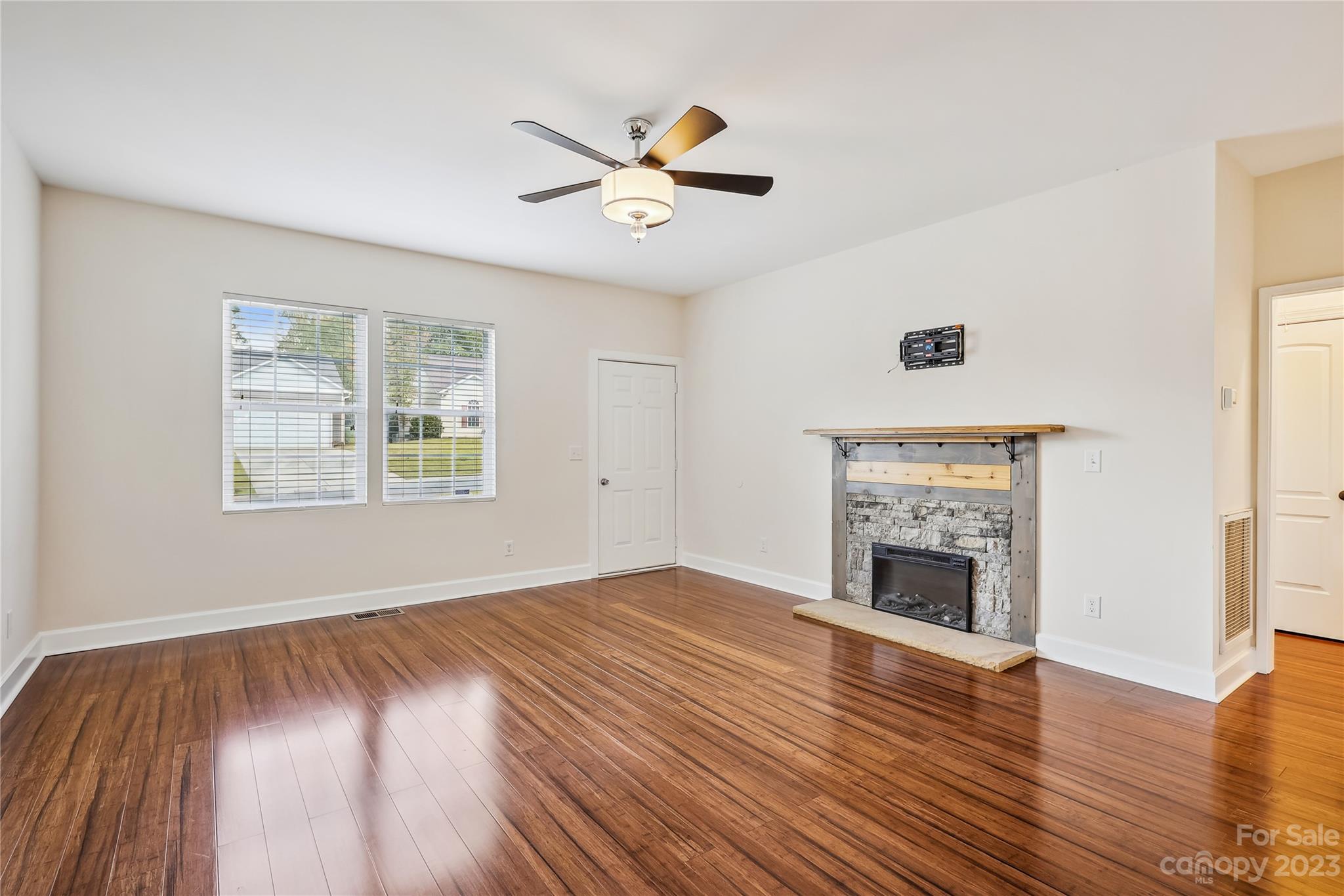 Avery Lake - Residential