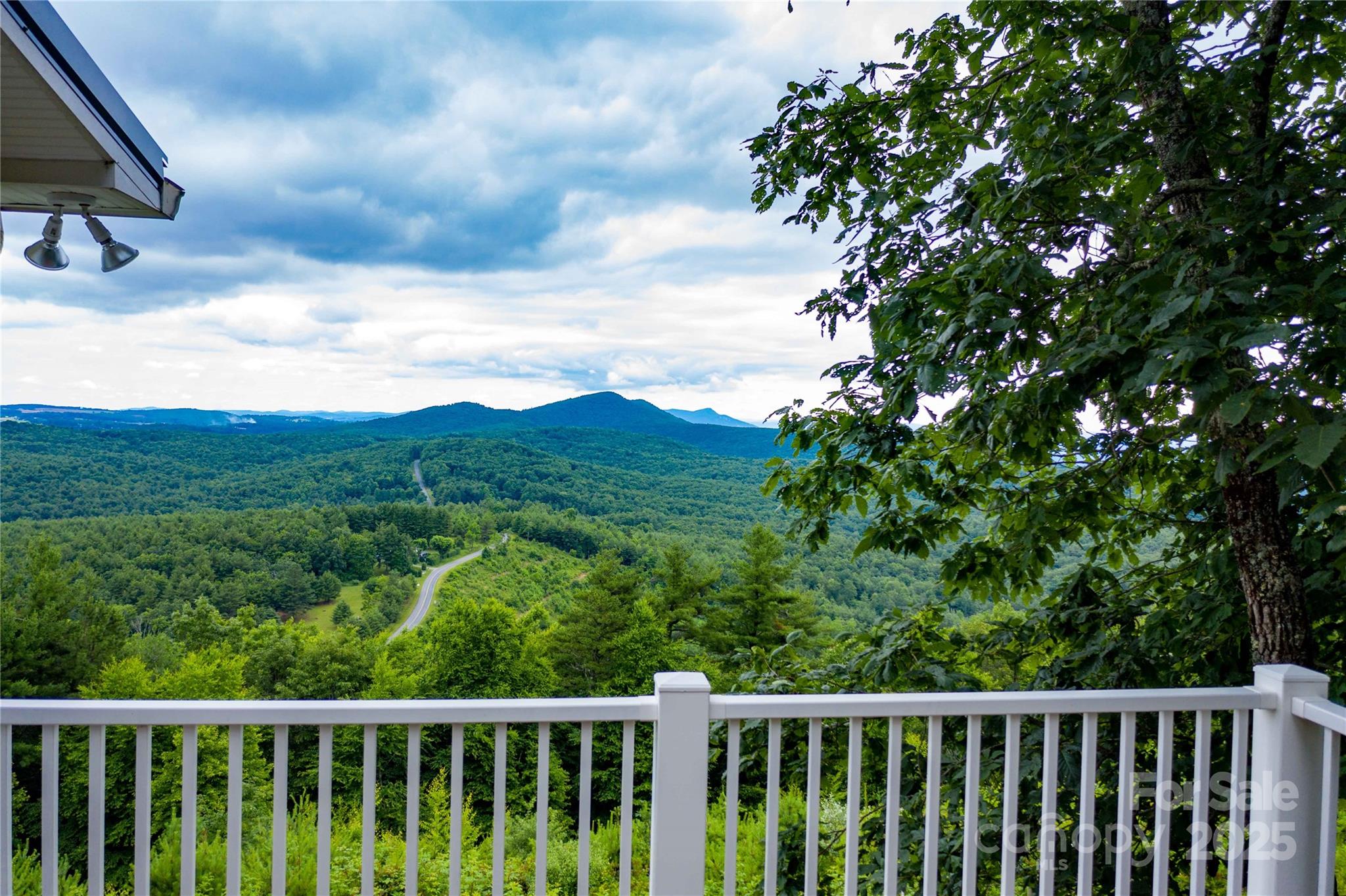1053 Rich Hill Mountain Road