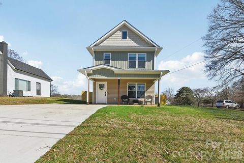 201 N Davis Avenue Newton NC 28658