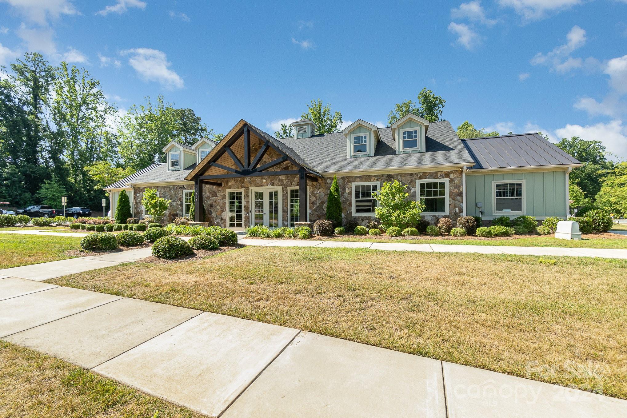 Ivy Ridge - Residential