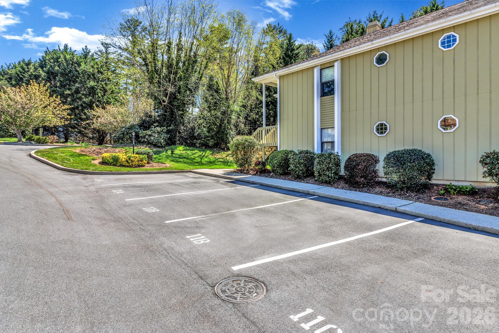 110 Heywood Road 11A