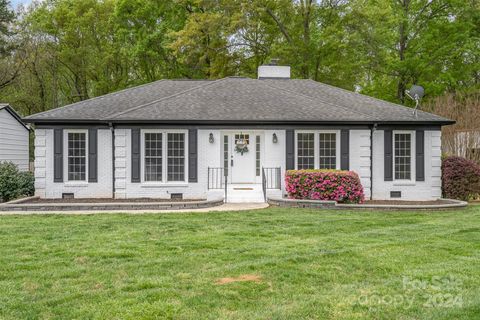 Single Family Residence in Fort Mill SC 10919 Harrisburg Road.jpg