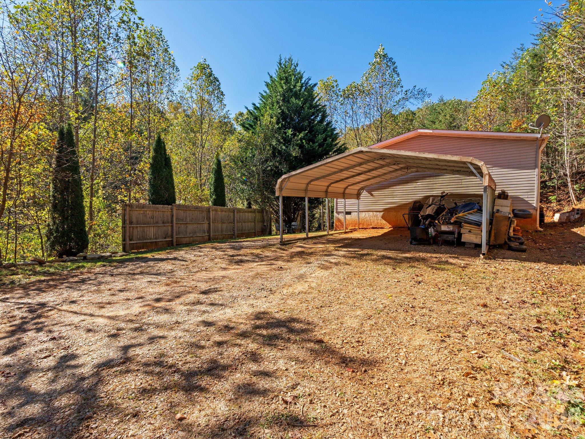 25 Laurel Cove Road