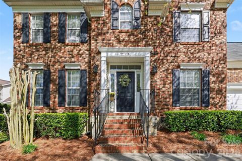 Photo of 12511 Panthersville Drive, Charlotte, NC 28269 (MLS # 4362676)
