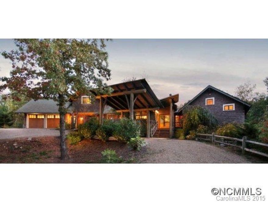 FOR LEASE 6 MONTH MIN Luxury mountain living in this spectacular hand-crafted home. Finest sustainably sourced natural materials-walnut,cherry,quarter sawn oak,granite,slate,limestone. Features include open flr plan, chefs kitchen w/cherry cabs & walk-in pantry, 2 enormous wood-burning stone fireplaces, 2 mastr bd, w/balconies, bunkroom, steam shower, clawfoot tub, custom lighting,  Big view of sunset from SW facing deck.