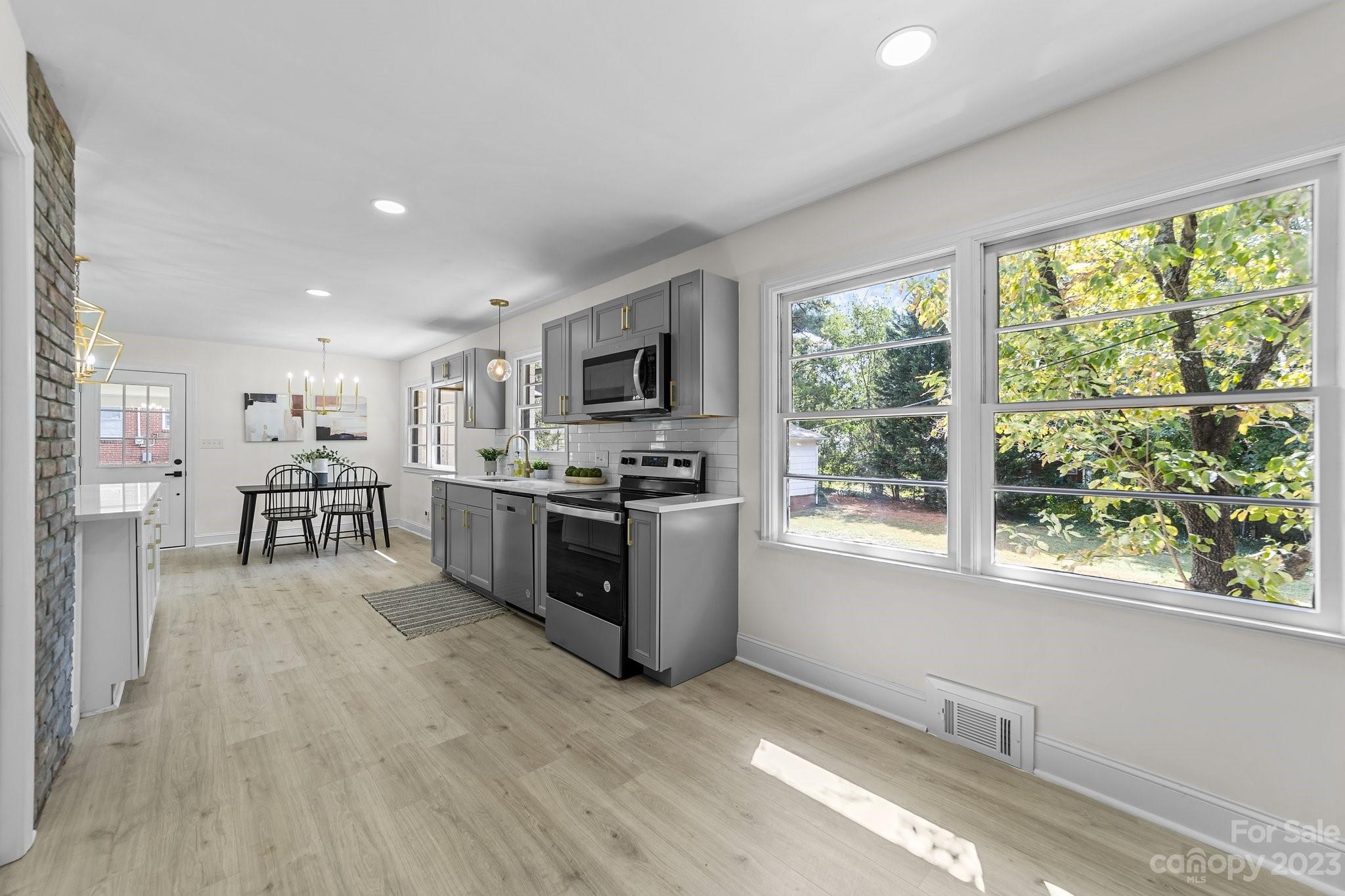 Meadowbrook - Residential