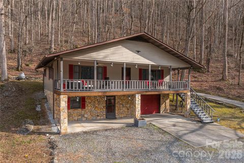 3415 Conleys Creek Road Whittier NC 28789