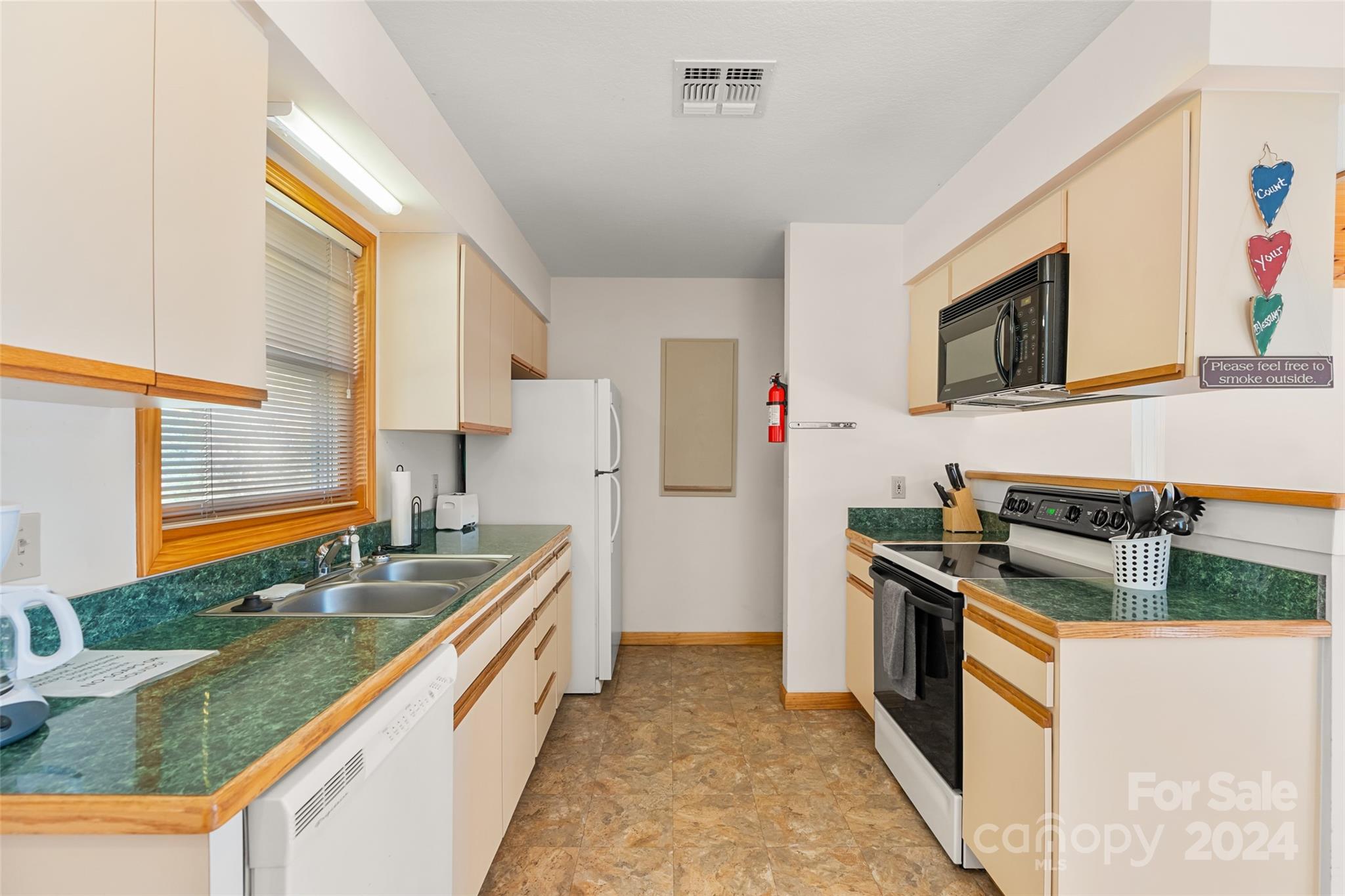 Mount Mitchell Lands - Residential