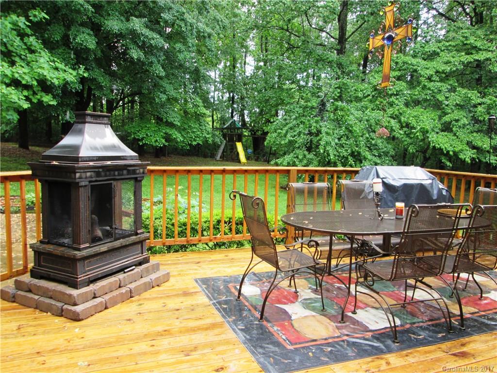 Pineview Lakes - Residential