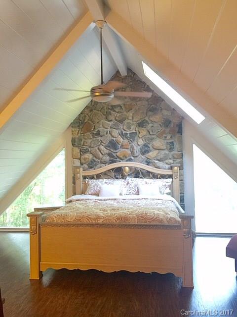 Pineview Lakes - Residential