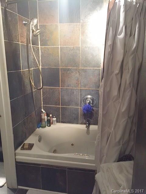 Pineview Lakes - Residential