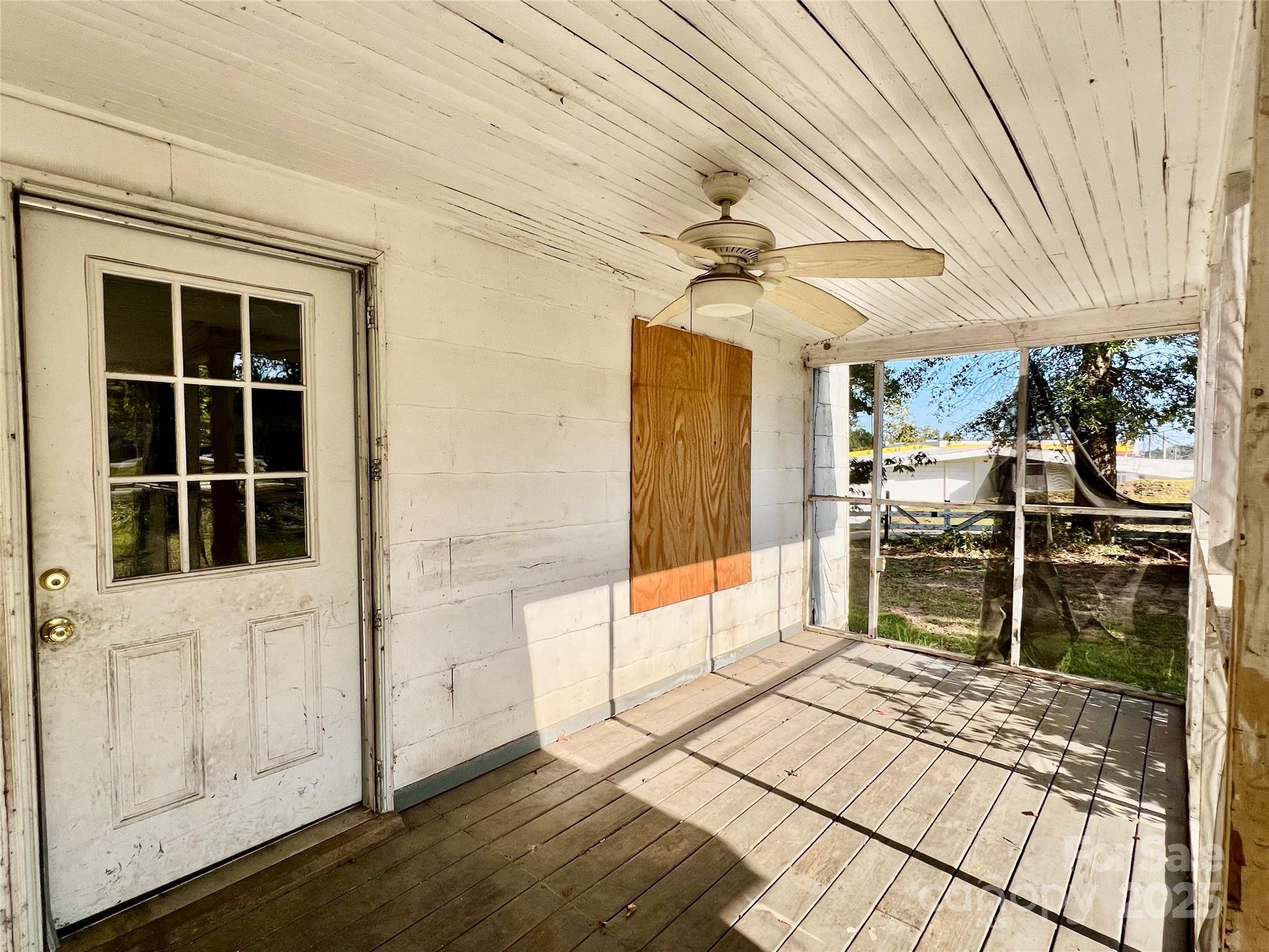 407 Chester Avenue