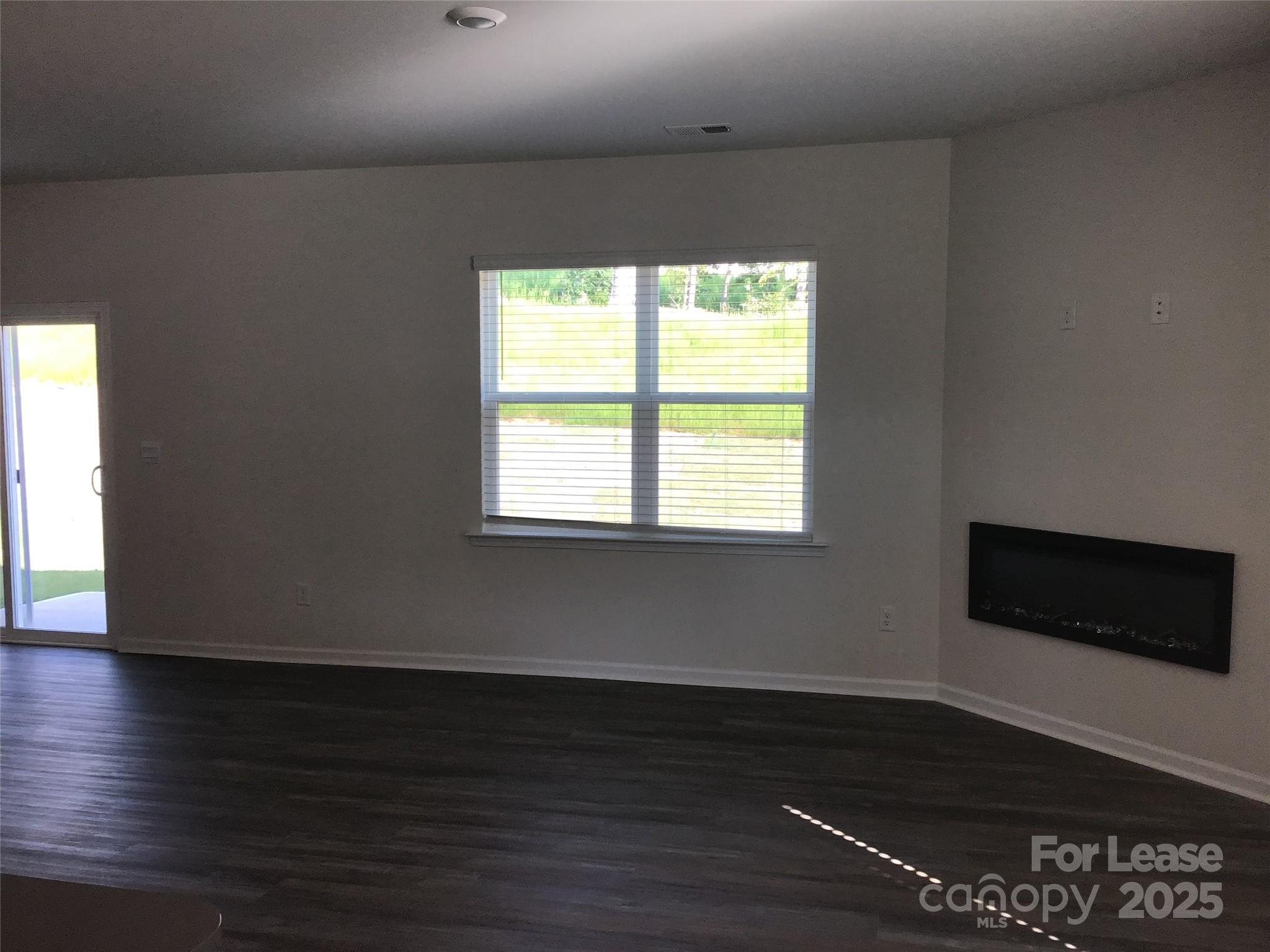 Falls at Hickory - Residential Lease