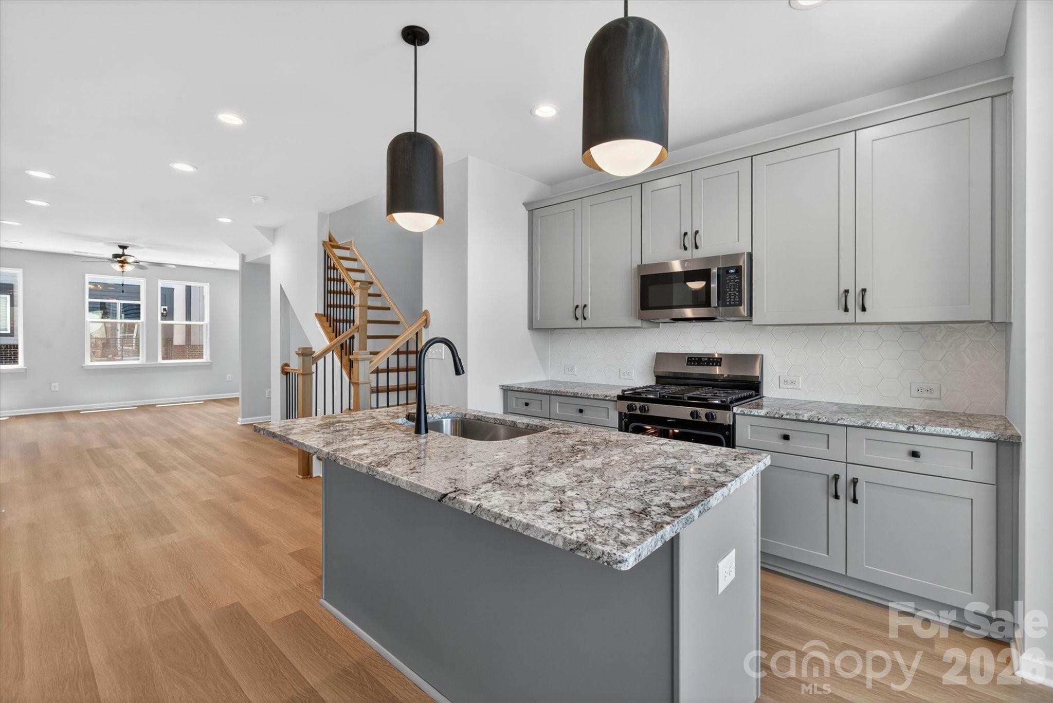 1614 Spring Street EQX1874