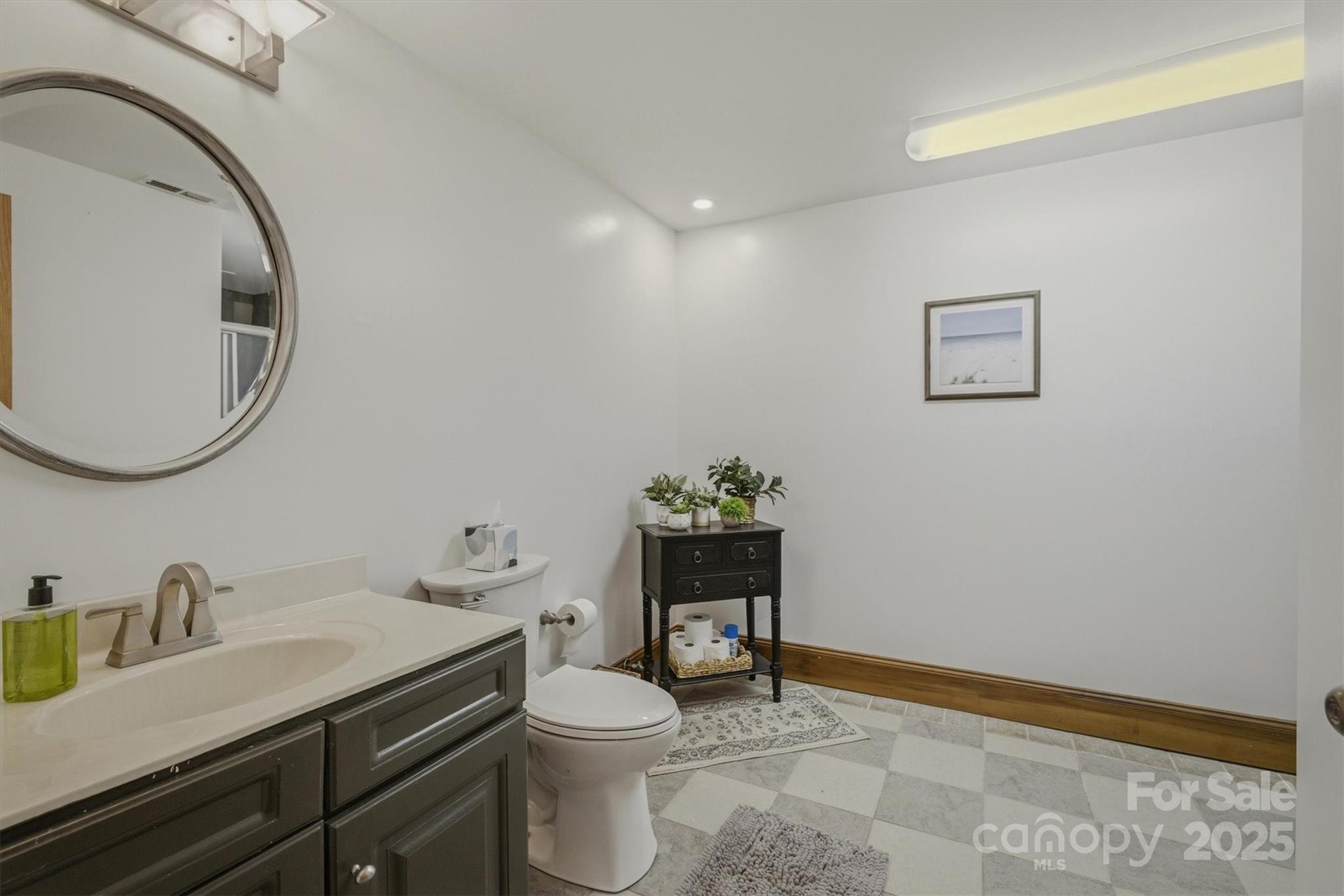 The Arbor at Lake James - Residential