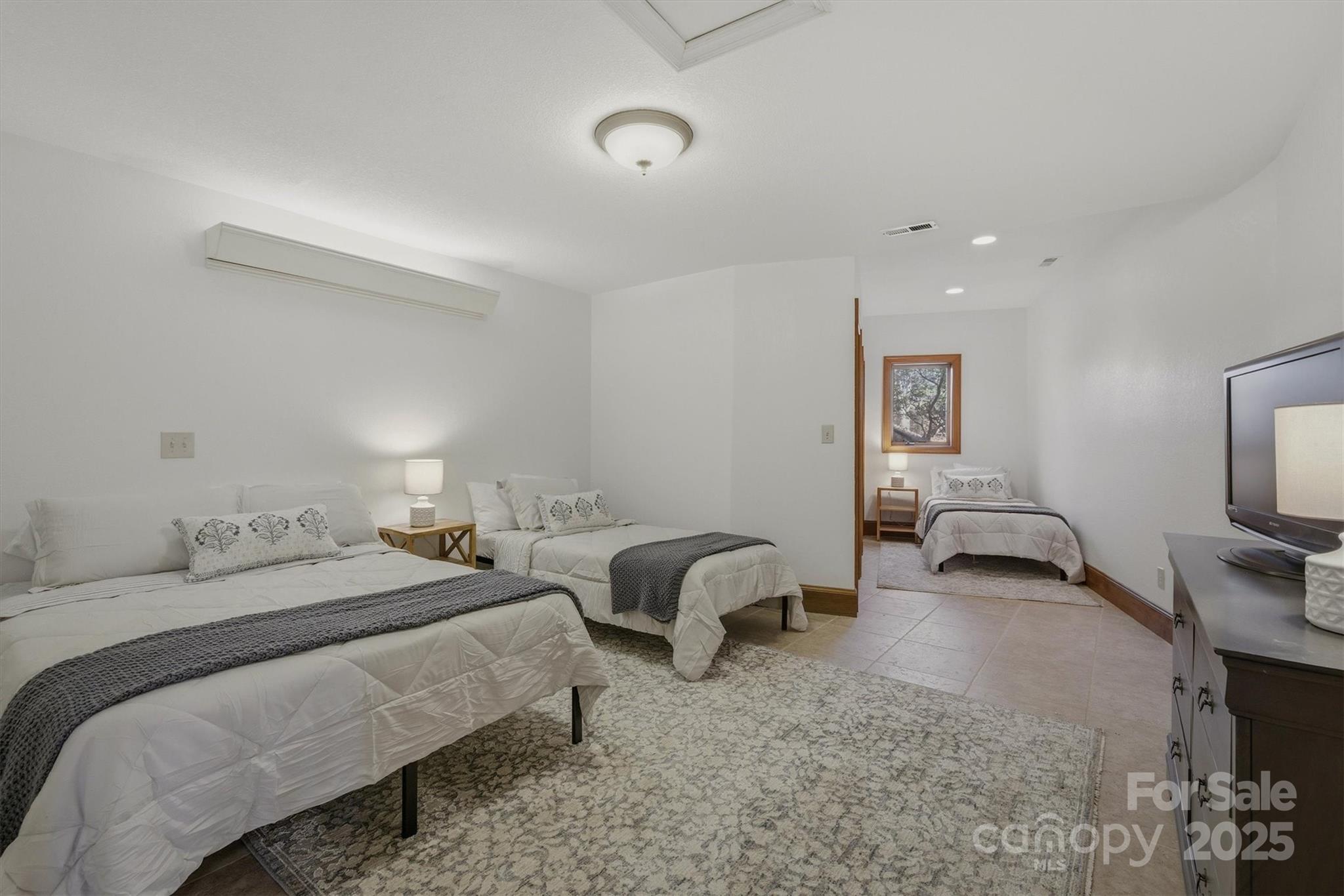 The Arbor at Lake James - Residential