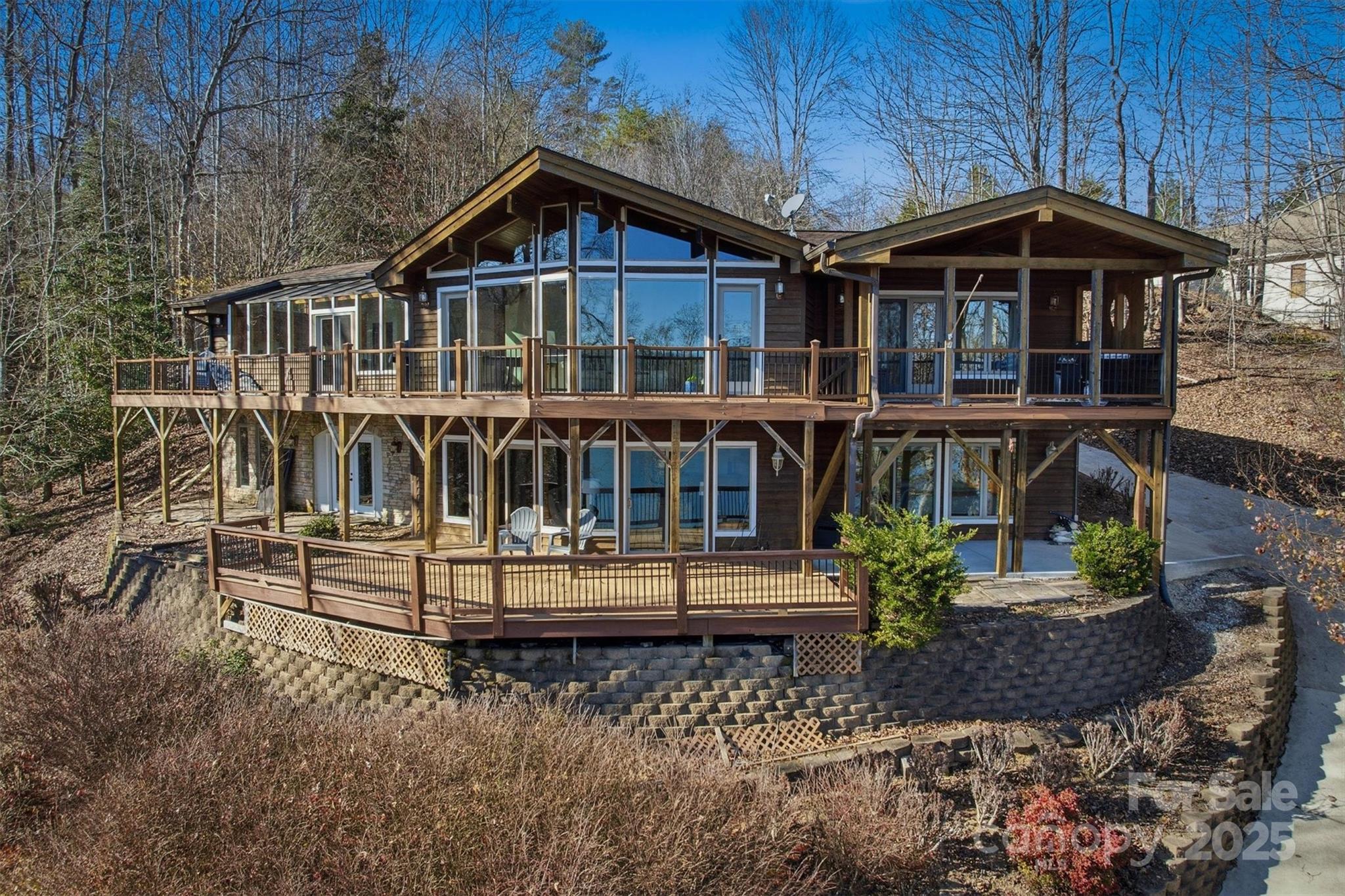 536 Harborside Drive