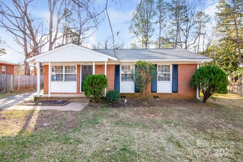 Photo of 8711 Farmwood Court, Charlotte, NC 28214 (MLS # 4331196)
