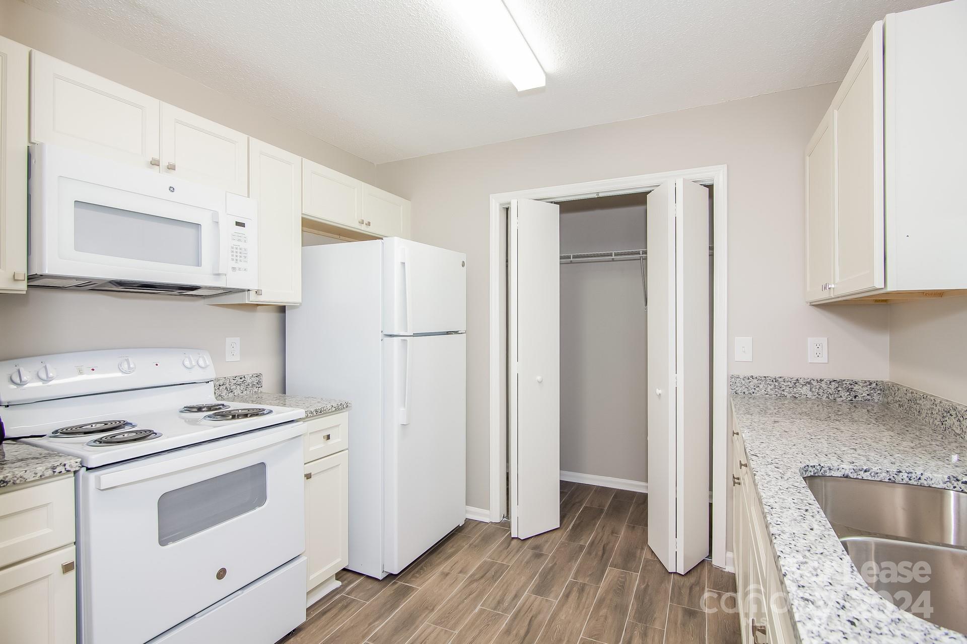 Amy Acres - Residential Lease