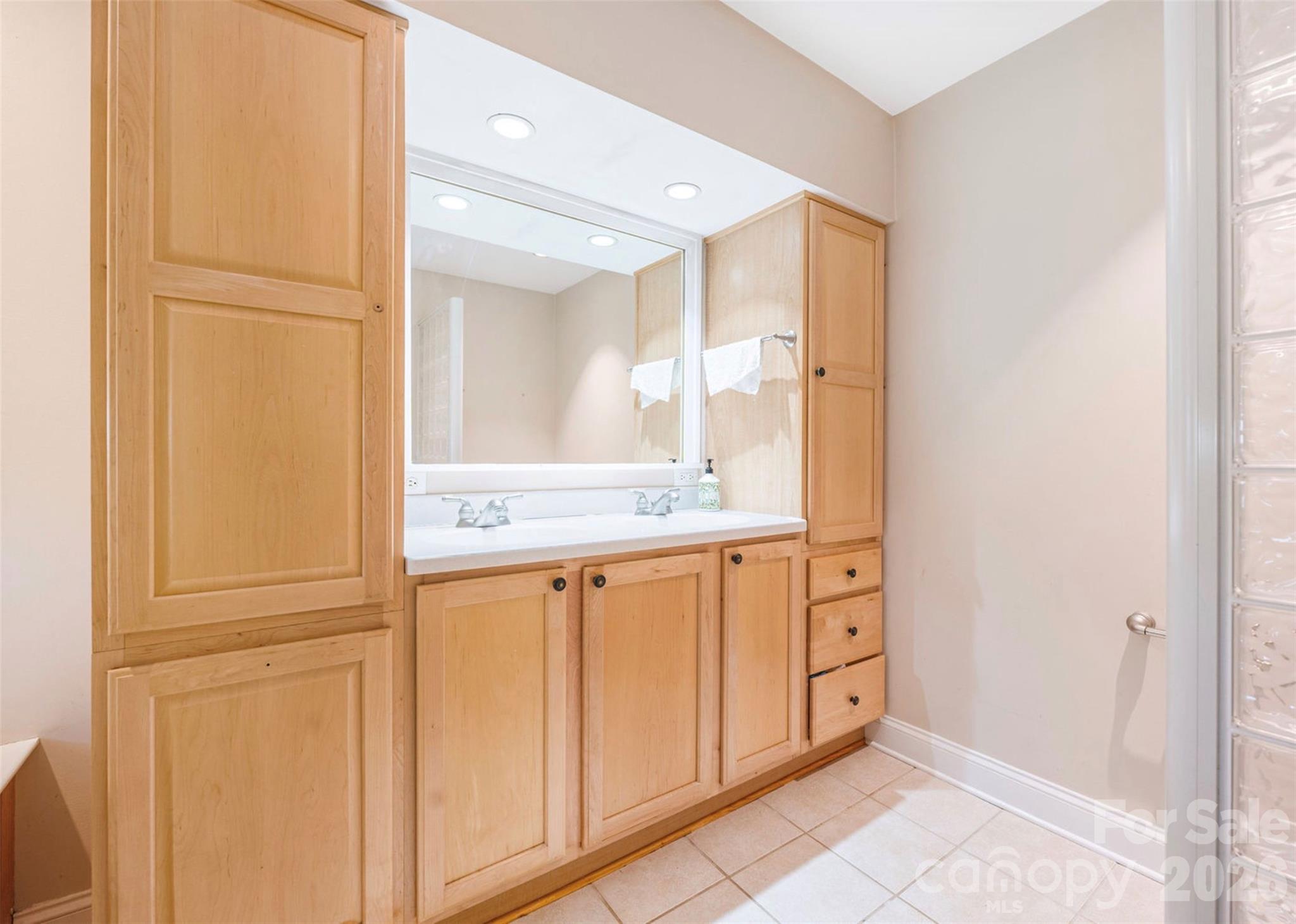 Stutts Cove - Residential