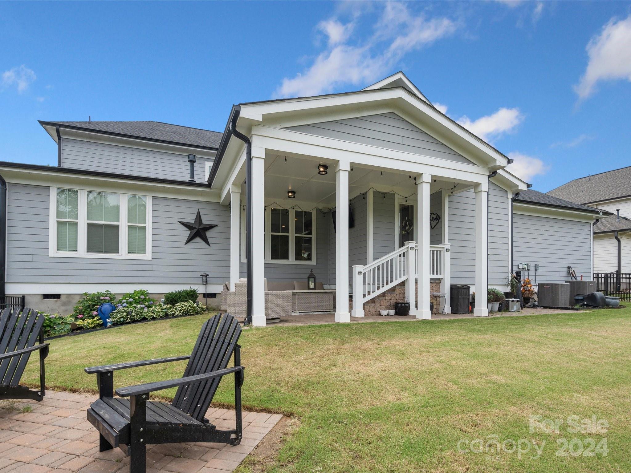 Riverwalk - Residential