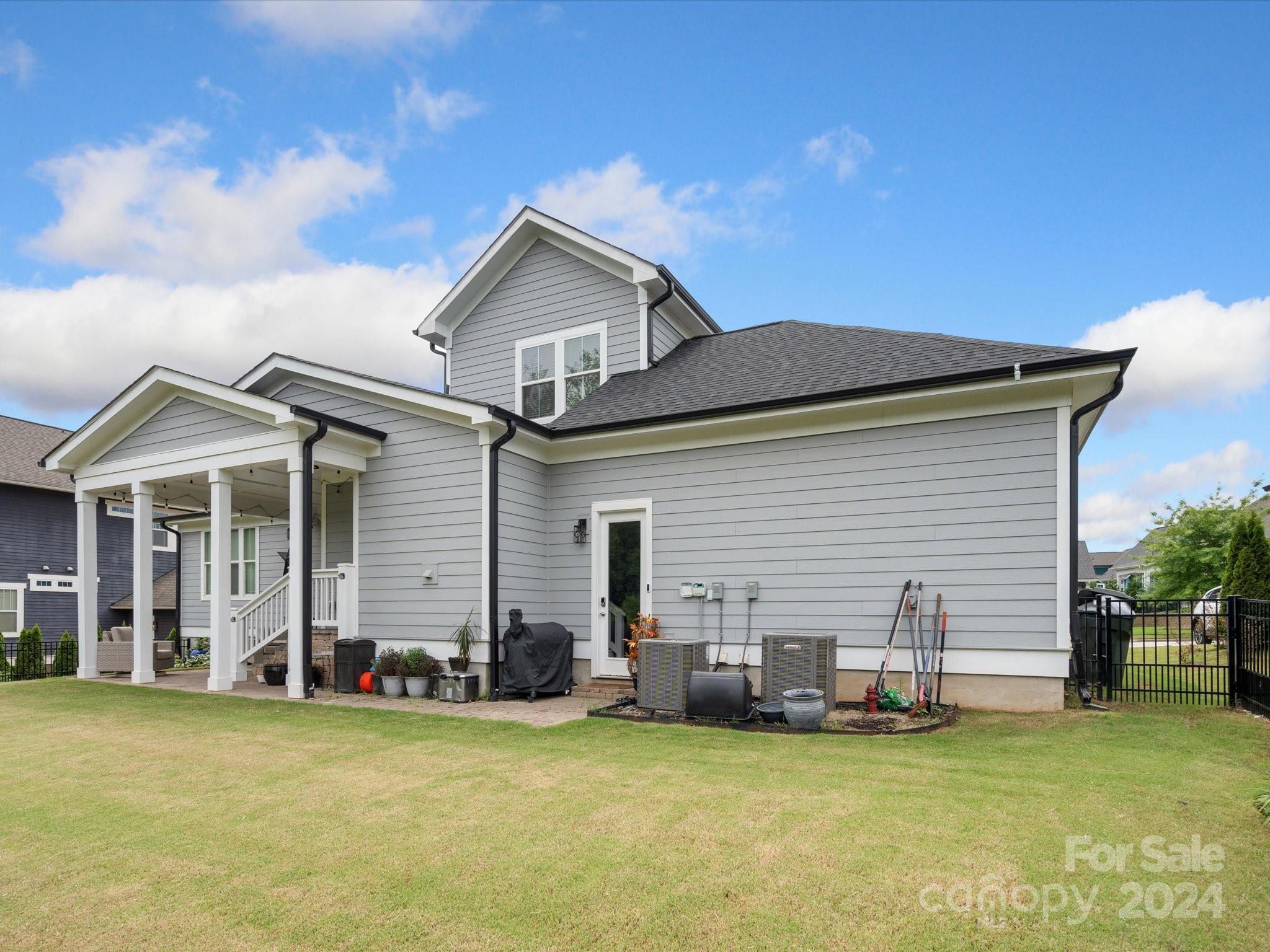 Riverwalk - Residential