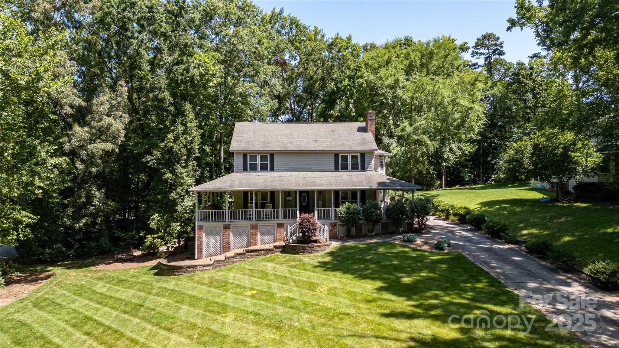 408 Camelot Drive