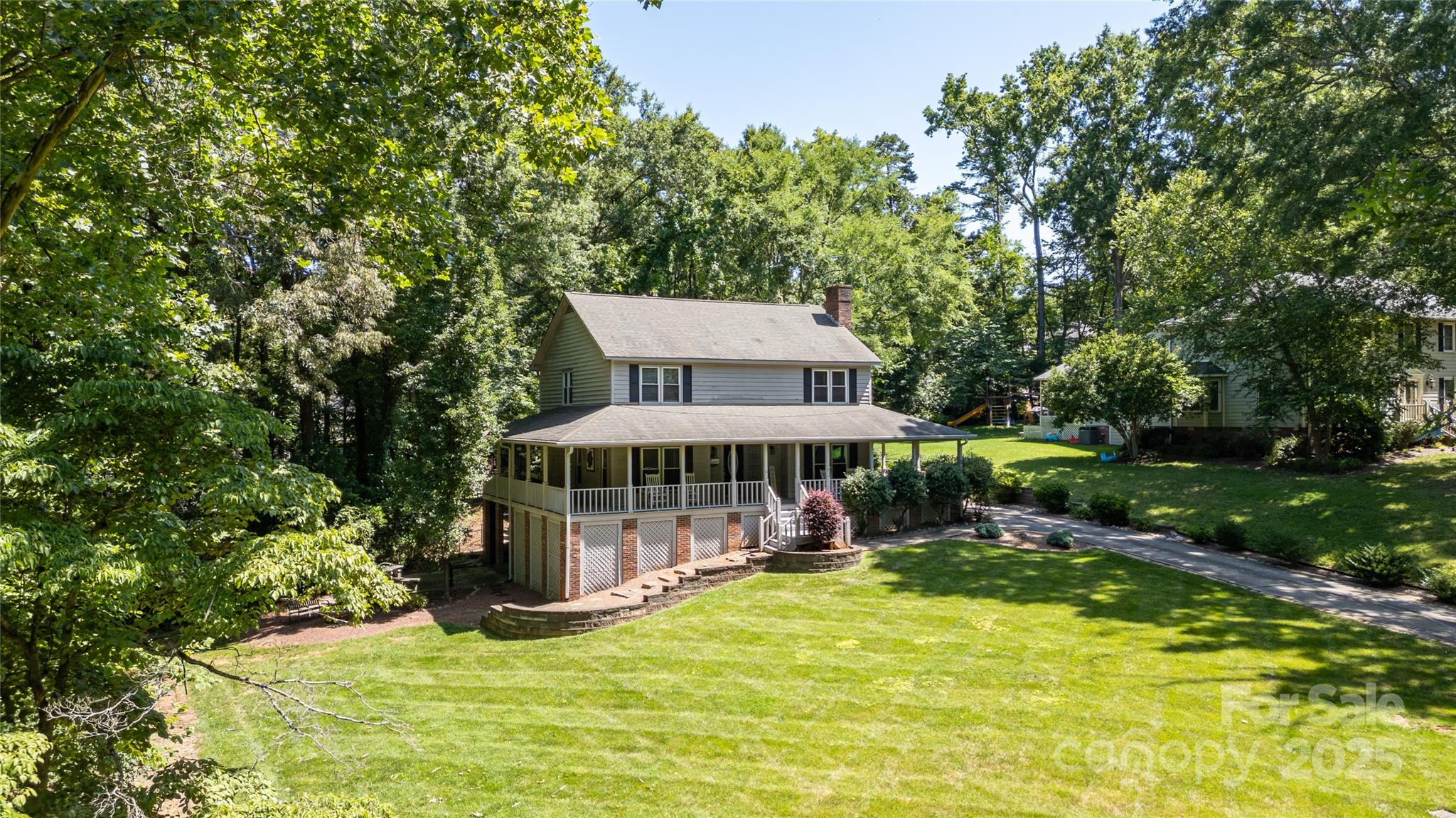 408 Camelot Drive