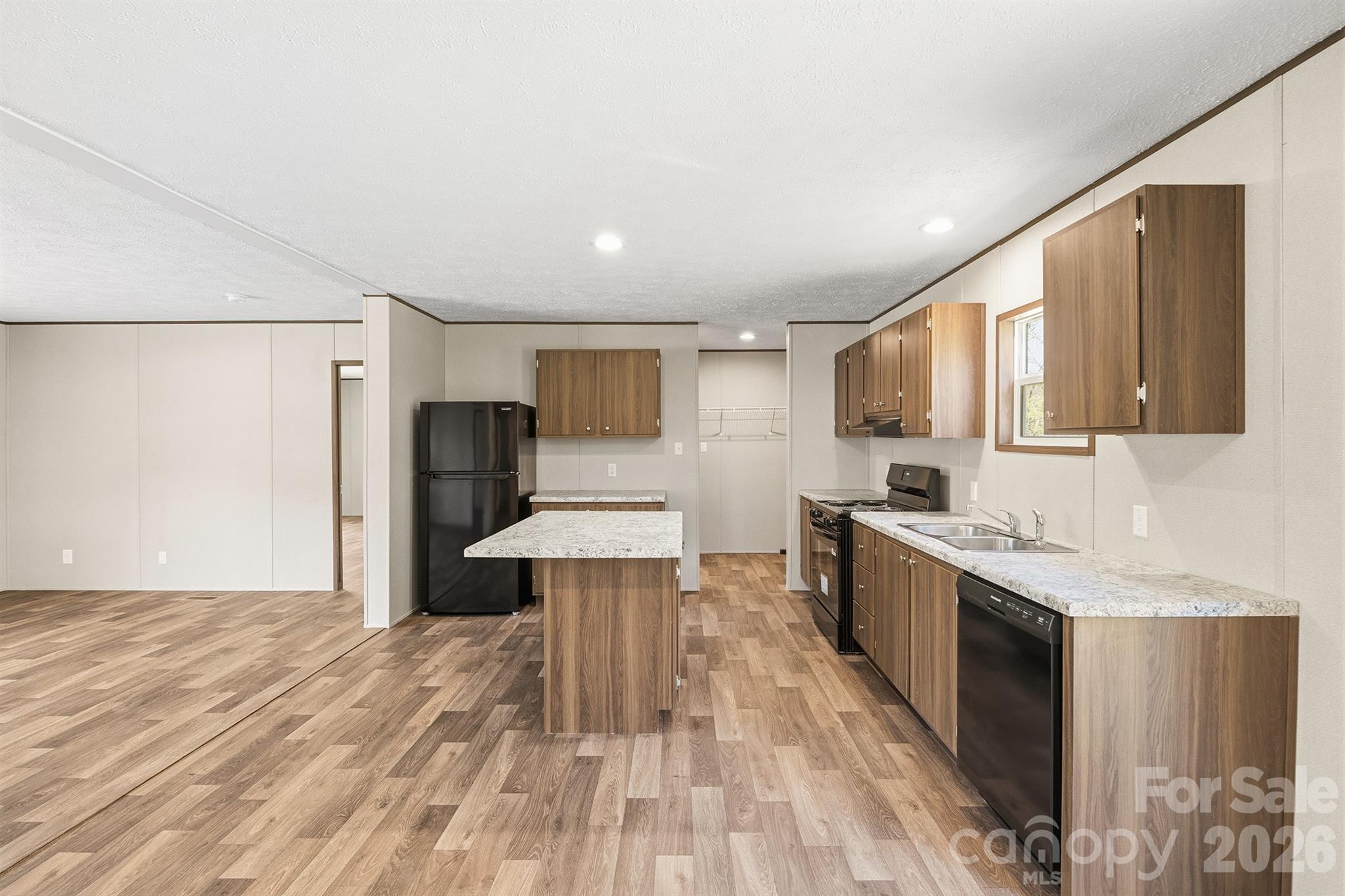 Peaceful Hill - Residential