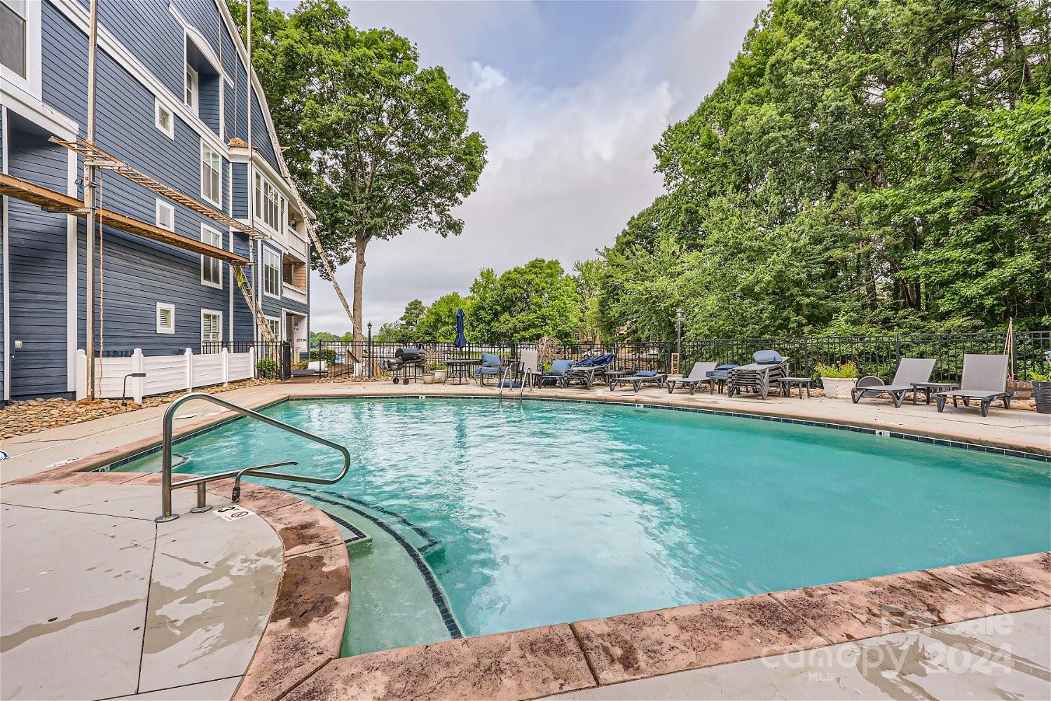 Windjammer - Residential