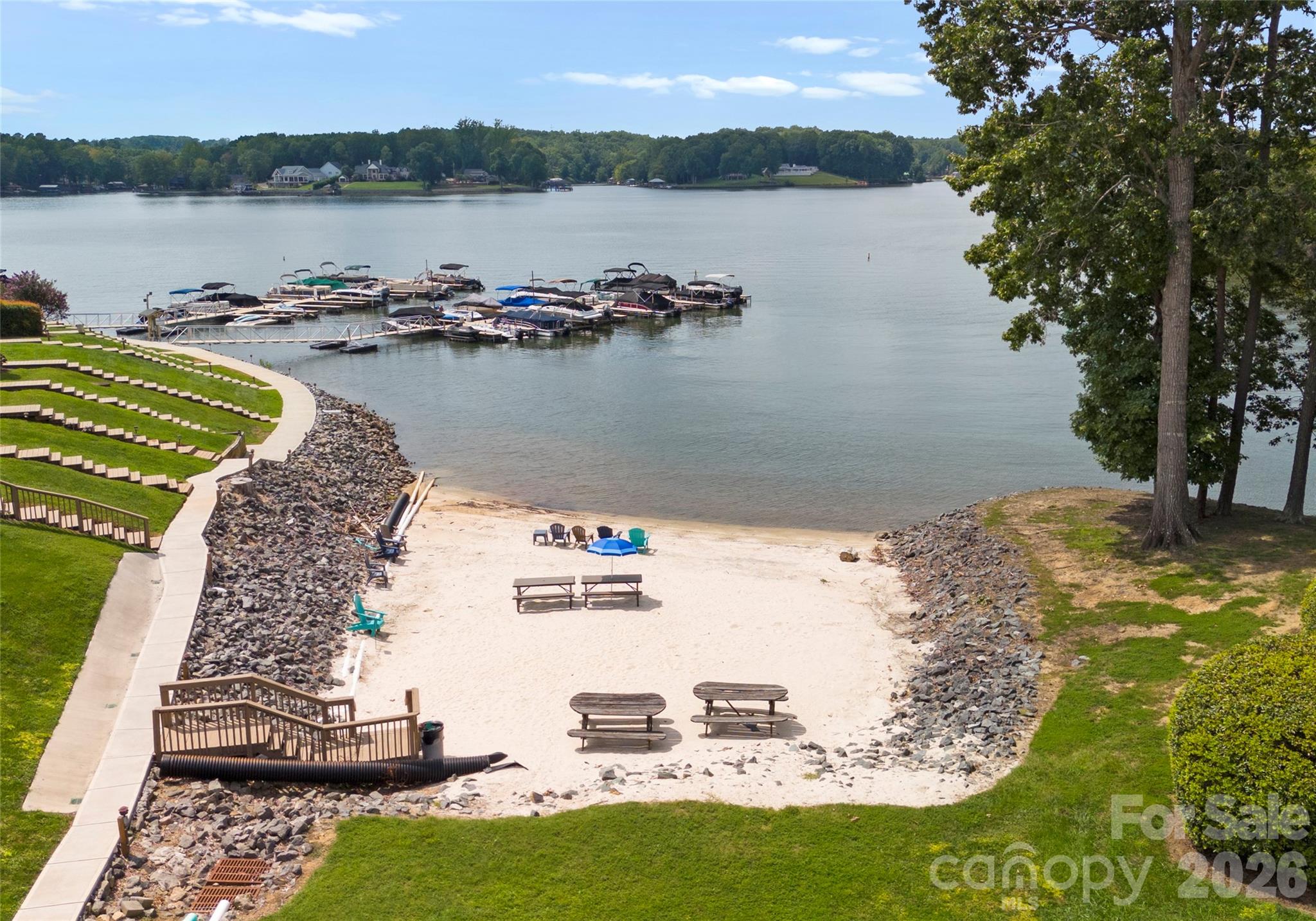 The Yachtsman - Residential