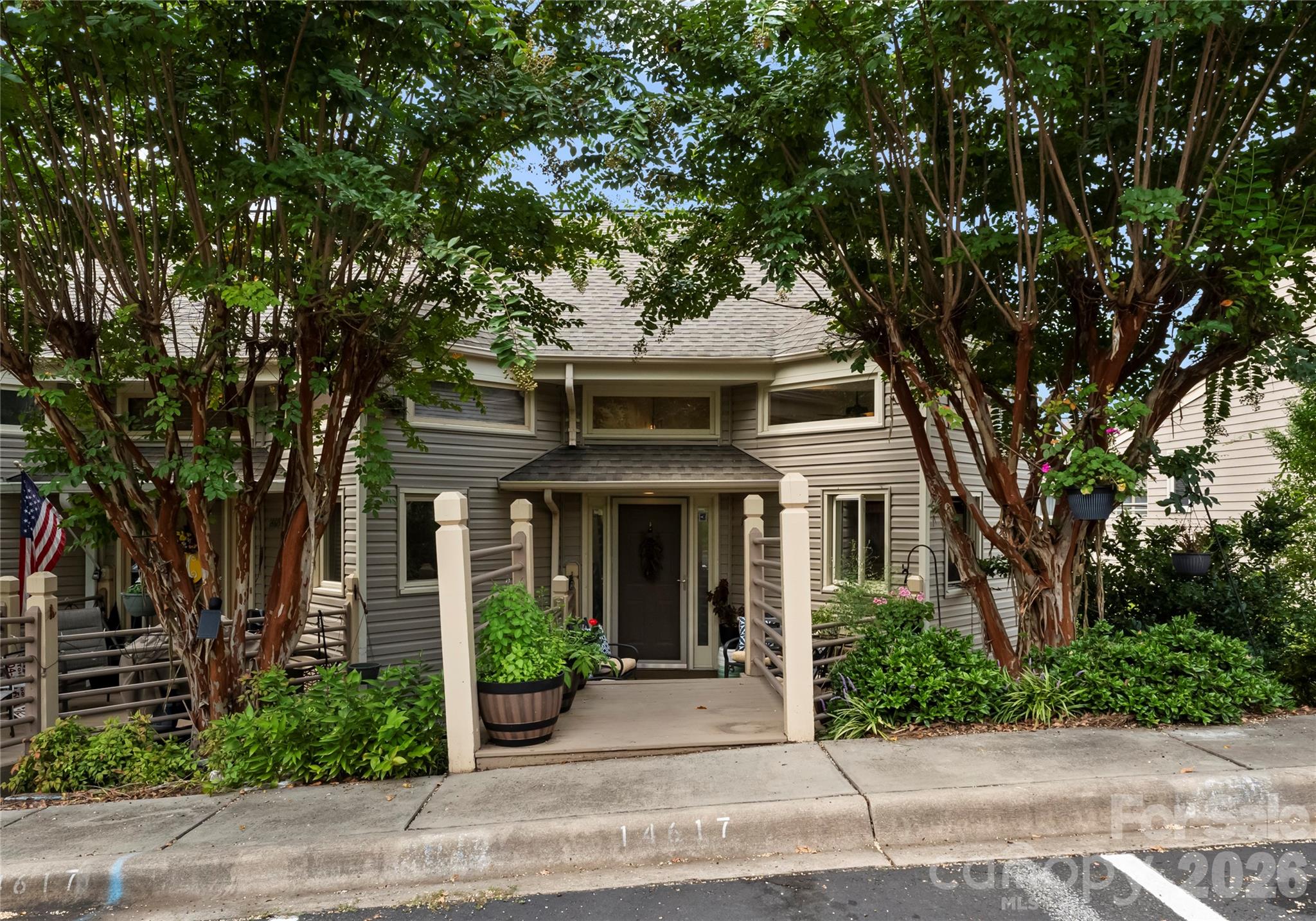 The Yachtsman - Residential