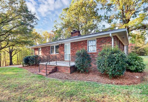 Photo of 3685 Old Salisbury Concord Road, Concord, NC 28025 (MLS # 4331388)