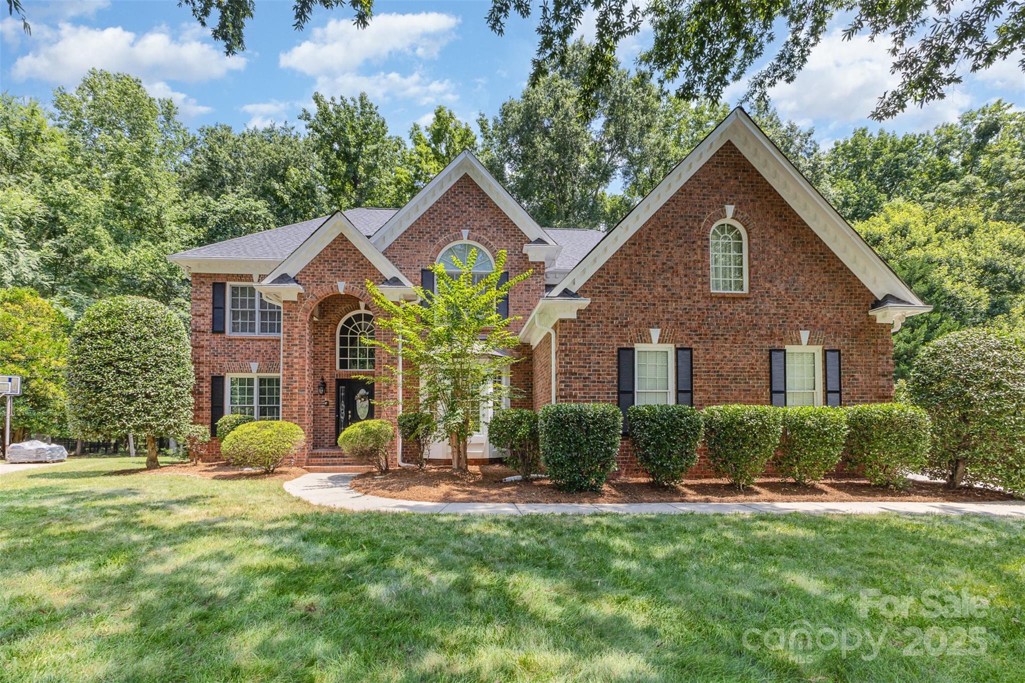 6612 Saunton Court