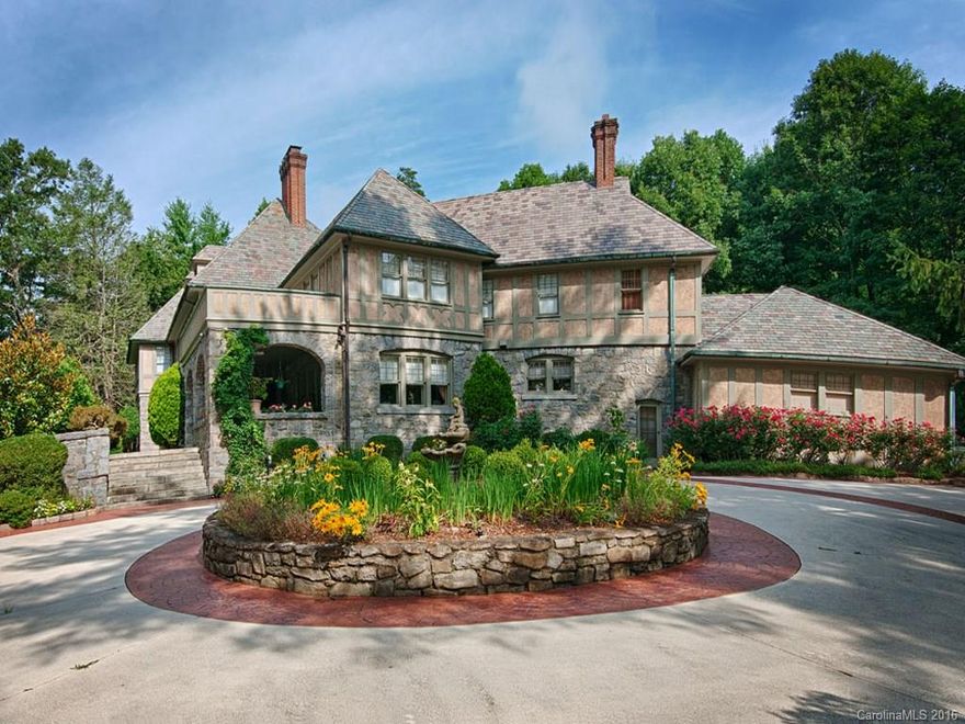 Graceful classic Tudor Revival home on 2.62 acre site in park like setting.  One of the original homes in Lakeview Park with long winding drive. Superb European flair in very spacious rooms with updated kitchen and master bath. Wine room, sunroom, glass breakfast room, beautifully paneled library with built ins. Large family bedrooms one with sitting room, plus full apartment, office downstairs. Walk to Country Club and Lakeside trails. Minutes to all north end amenities and downtown.