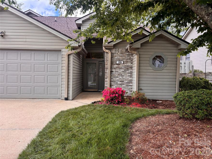 This conveniently located townhouse offers plenty of living space, including a living room, den, dining area, and an eat-in breakfast spot. Two of the three bedrooms feature full en-suite bathrooms and walk-in closets.

You can also enjoy a year-round sunroom and a private outdoor area. Located just minutes from downtown Hendersonville and the  Ecusta Trail, you'll enjoy convenient access to shopping and restaurants.