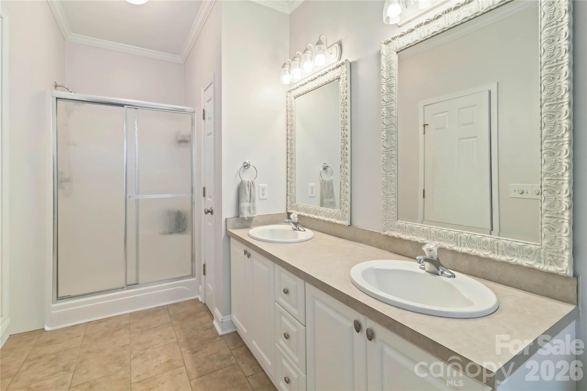 Henrys Orchard - Residential