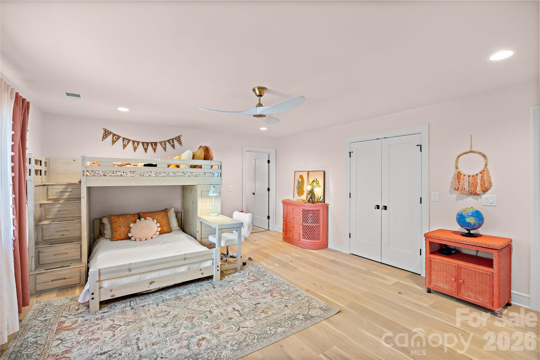 Crown Harbor - Residential