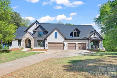 Photo of 20107 Bascom Ridge Drive, Cornelius, NC 28031 (MLS # 4367036)