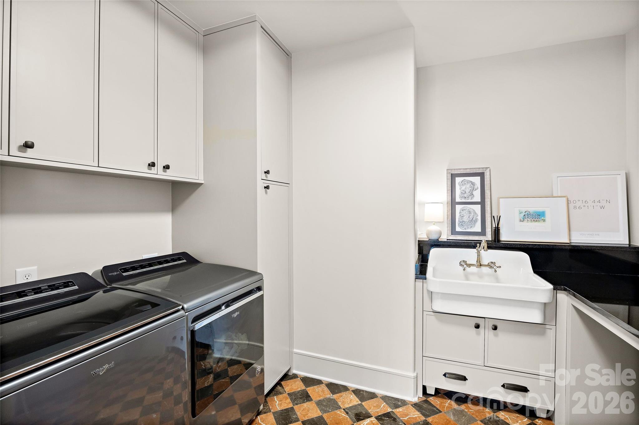 Crown Harbor - Residential