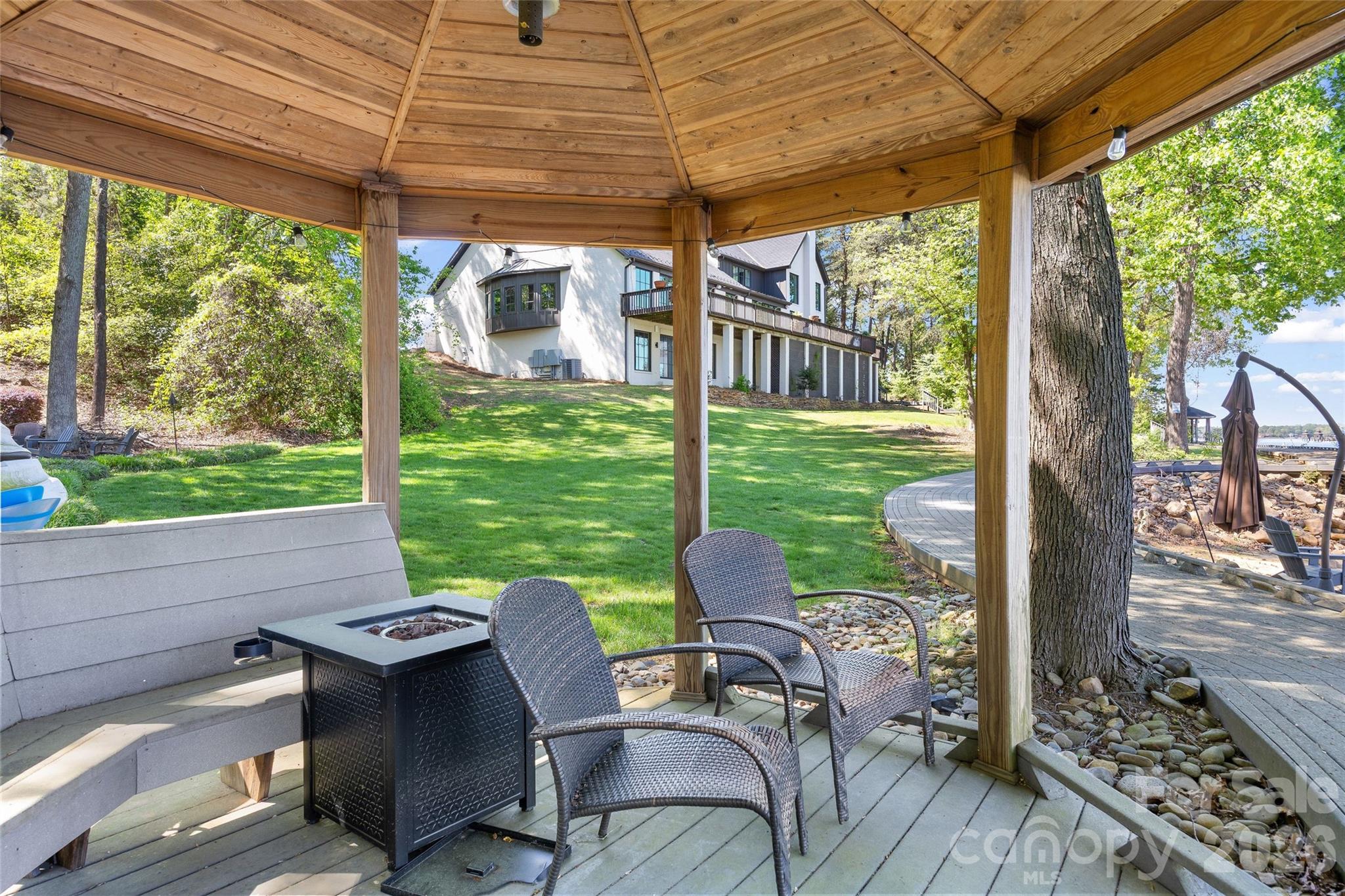 Crown Harbor - Residential