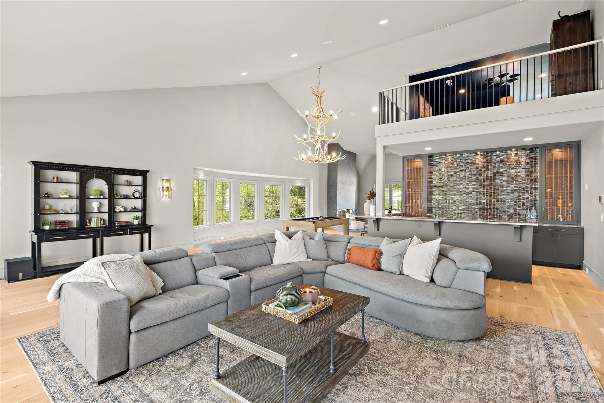 Crown Harbor - Residential